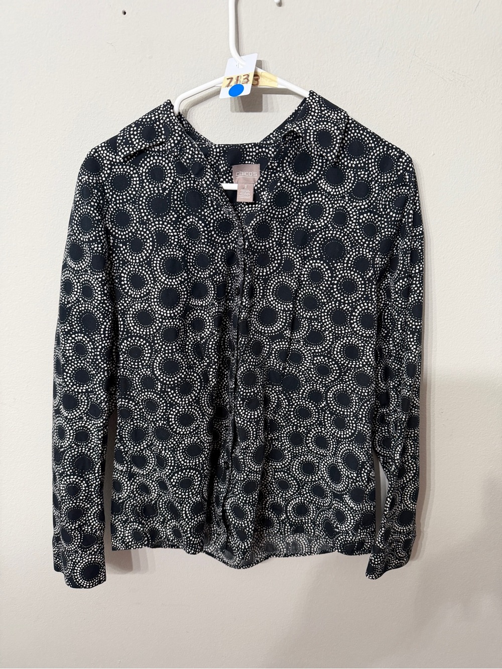 Chico's Black & White Dot-Circle Print Long Sleeve Blouse Size 1 Medium